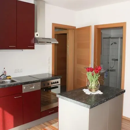 Nadja Apartment *